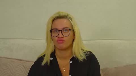 Maria online show from 05/17/26, 06:11