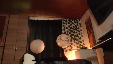 Snapshot of mariangel_tattooed_barbie chatting on 10/17/25, 12:19 mariangel_tattooed_barbie online show from 10/17/25, 12:19