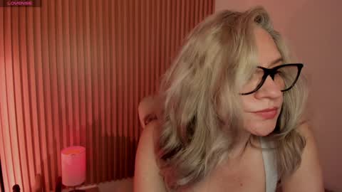 Marian Love  online show from 01/30/25, 04:45