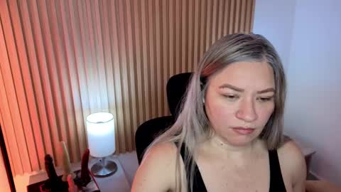 Marian Love  online show from 11/02/25, 11:23