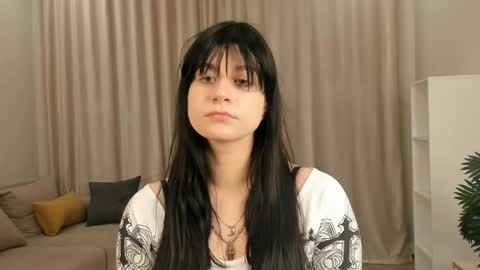Snapshot of marianmollberg chatting on 05/16/26, 06:17 Marian online show from 05/16/26, 06:17