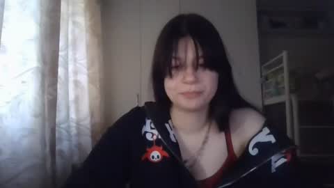 Snapshot of marianmollberg chatting on 06/23/26, 12:47 Marian online show from 06/23/26, 12:47