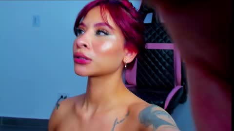 M A R I A N E online show from 03/11/25, 09:13