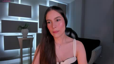 Marianne  online show from 01/12/26, 02:17