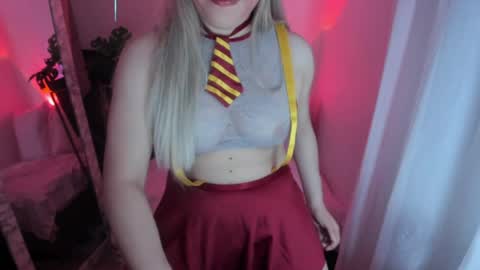 Snapshot of mariannelove77 chatting on 04/03/26, 10:52 marianne online show from 04/03/26, 10:52