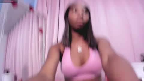 Snapshot of marianrosse chatting on 04/22/26, 12:57 marianrosse online show from 04/22/26, 12:57