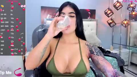 Snapshot of mariansexx chatting on 06/24/26, 12:37 Marian Sexy online show from 06/24/26, 12:37