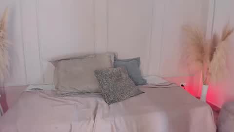 Snapshot of mariapettit chatting on 07/02/26, 03:23 Maria Pettit online show from 07/02/26, 03:23