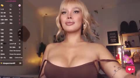 Snapshot of mariapozada chatting on 04/24/26, 12:13 Maria online show from 04/24/26, 12:13