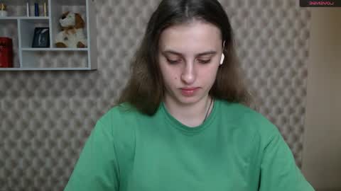 Snapshot of mariatess_ chatting on 04/18/26, 11:58 Mariia online show from 04/18/26, 11:58