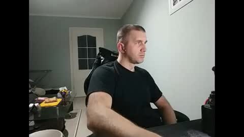 maribor5879 online show from 02/05/25, 03:23