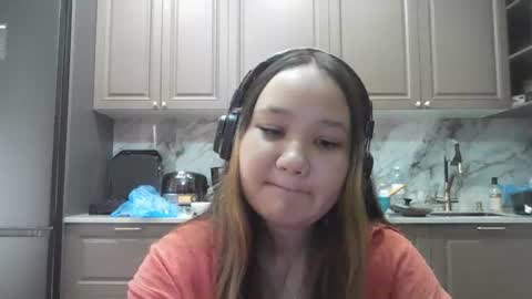Snapshot of maricelaroese chatting on 07/20/26, 06:17 Vivi online show from 07/20/26, 06:17