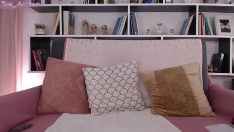 Snapshot of marie_antoinette62 chatting on 12/01/24, 07:36 Maria online show from 12/01/24, 07:36