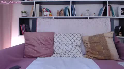 Snapshot of marie_antoinette62 chatting on 01/23/25, 07:00 Maria online show from 01/23/25, 07:00