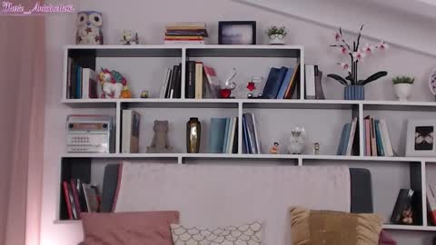 Snapshot of marie_antoinette62 chatting on 11/02/25, 07:16 Maria online show from 11/02/25, 07:16