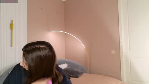Marie LEAVE YOUR  WITH ME online show from 05/10/26, 05:01