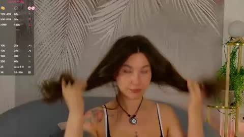 Snapshot of marie_diaze chatting on 06/18/26, 10:09 Marie LEAVE YOUR WITH ME online show from 06/18/26, 10:09
