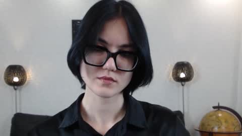 Snapshot of marie_fitch chatting on 11/14/25, 05:17 Marie Fitch online show from 11/14/25, 05:17