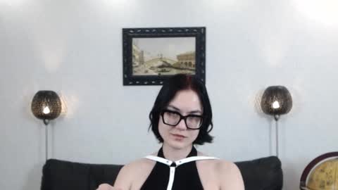 Snapshot of marie_fitch chatting on 12/02/25, 11:11 Marie Fitch online show from 12/02/25, 11:11