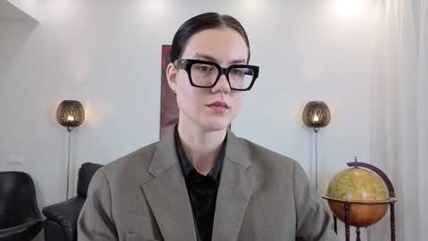 Marie Fitch online show from 05/02/26, 02:05