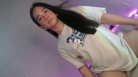 Snapshot of marie_lopez chatting on 04/25/26, 03:09 yourdreamgirl MARIE online show from 04/25/26, 03:09