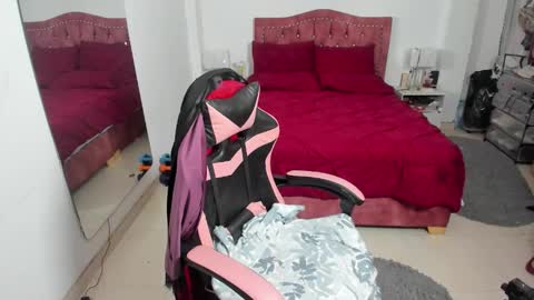 marie online show from 11/05/25, 12:32