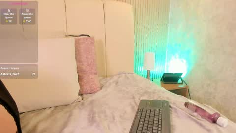 M A R I E online show from 05/14/26, 01:12