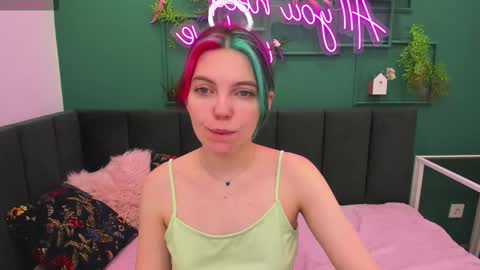 Mary 3 online show from 02/05/26, 02:16