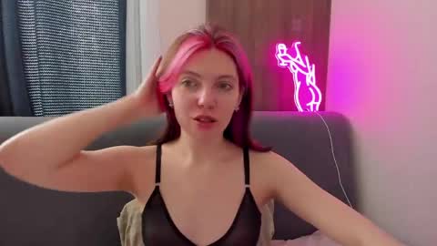 Snapshot of marie_reyess chatting on 04/20/26, 06:38 Marie 3 online show from 04/20/26, 06:38