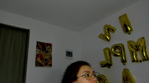 Snapshot of marieetaylor chatting on 04/19/26, 06:54 Mariee online show from 04/19/26, 06:54