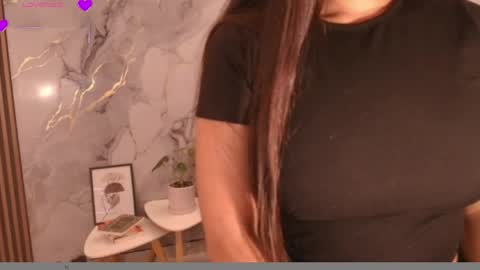 Snapshot of mariejane2 chatting on 04/14/26, 01:00 Im Marie Jane online show from 04/14/26, 01:00