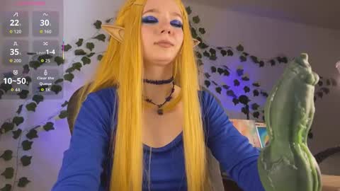 Snapshot of mariel_a_gold chatting on 11/13/25, 06:34 Mariel Gold online show from 11/13/25, 06:34