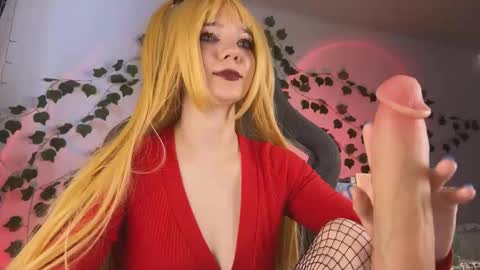 Snapshot of mariel_a_gold chatting on 11/28/25, 07:22 Mariel Gold online show from 11/28/25, 07:22