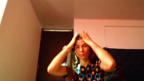 Mariie online show from 02/09/25, 08:56