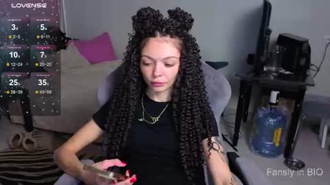 Snapshot of mariella__adams chatting on 06/14/26, 09:50 Maria online show from 06/14/26, 09:50