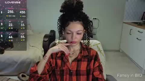 Snapshot of mariella__adams chatting on 06/22/26, 06:16 Maria online show from 06/22/26, 06:16