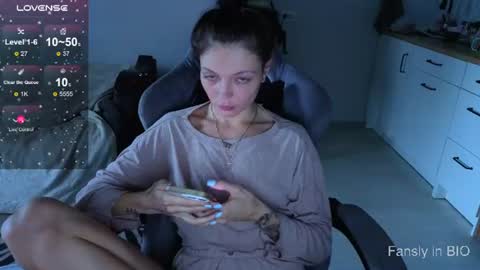 Snapshot of mariella__adams chatting on 08/03/26, 05:27 Maria online show from 08/03/26, 05:27