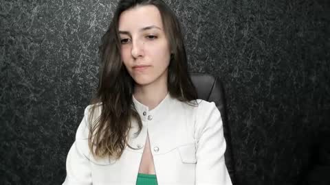 Snapshot of marielleanker chatting on 09/17/25, 05:53 marielleanker online show from 09/17/25, 05:53