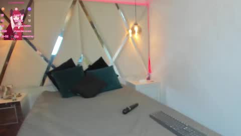 Viviana online show from 02/11/25, 05:58