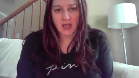 Snapshot of mariemasturbates chatting on 05/25/26, 02:12 Marie online show from 05/25/26, 02:12