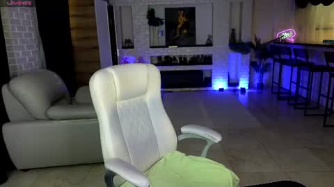 Snapshot of mariemlui chatting on 07/06/26, 02:25 mariemlui online show from 07/06/26, 02:25