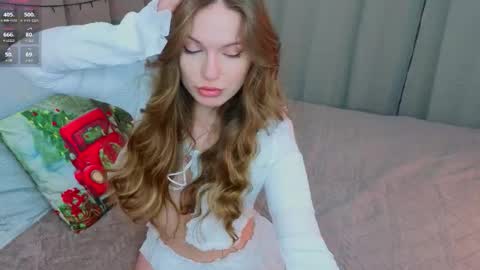 Snapshot of mariespence chatting on 01/17/26, 01:21 Sophia is hereTry my private online show from 01/17/26, 01:21