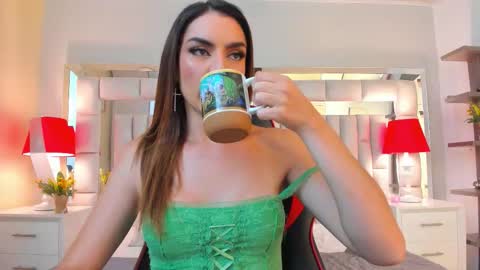 Snapshot of mariiahneedles chatting on 11/13/25, 09:58 mariiahneedles online show from 11/13/25, 09:58