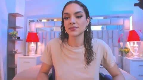 Snapshot of mariiahneedles chatting on 02/17/26, 11:00 mariiahneedles online show from 02/17/26, 11:00