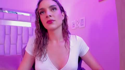 Snapshot of mariiahneedles chatting on 02/24/26, 10:30 mariiahneedles online show from 02/24/26, 10:30