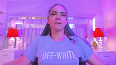 Snapshot of mariiahneedles chatting on 03/08/26, 08:12 mariiahneedles online show from 03/08/26, 08:12