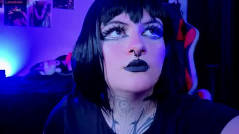mariiana_velezz online show from 10/23/25, 01:05