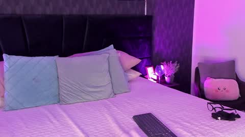 Snapshot of mariianna_lopez_ chatting on 01/31/25, 05:42 Mariana online show from 01/31/25, 05:42