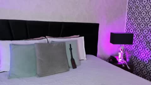 Mariana online show from 11/08/25, 05:01