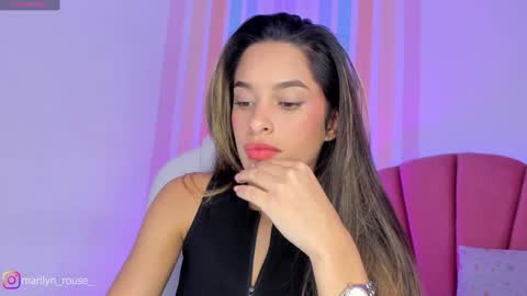 Snapshot of mariilyn_rouse_ chatting on 12/22/24, 11:52 Marilyn online show from 12/22/24, 11:52